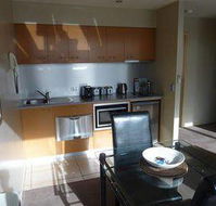 Flinders Lane Holiday Apartments - Tourism Canberra