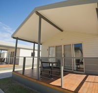 The Bowlo Holiday Cabins - Tourism Canberra