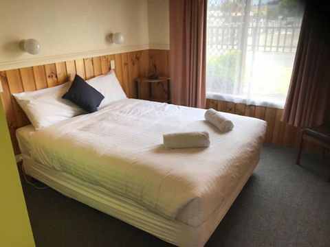 Kellraine Holiday Units - Tourism Canberra 5