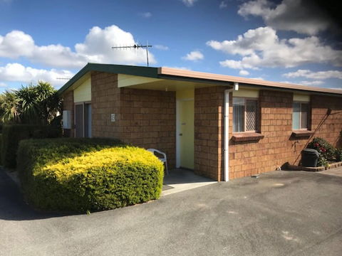 Kellraine Holiday Units - Tourism Canberra 0