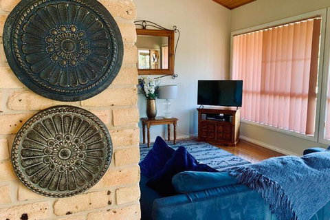 Lakeview Lodge - Tourism Canberra 7