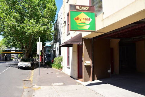City East Motel - Tourism Canberra 3
