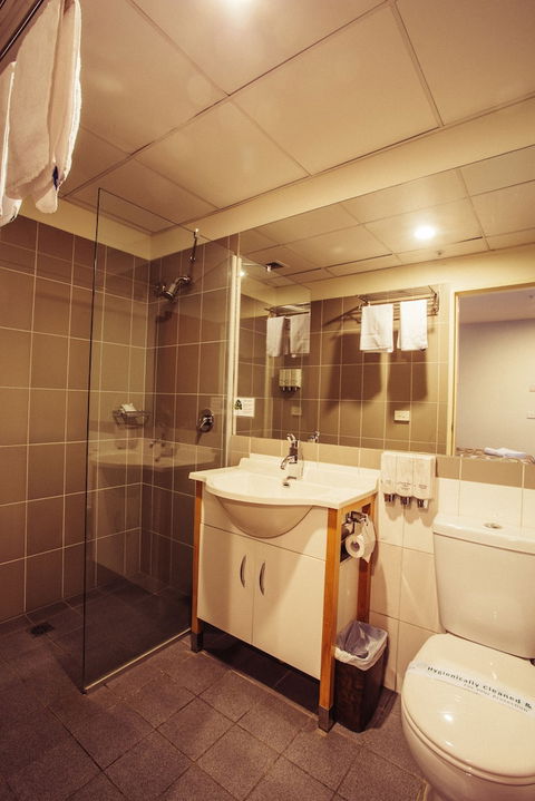 YTI Garden Hotel - Tourism Canberra 6