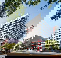 H on Smith Hotel - Tourism Canberra