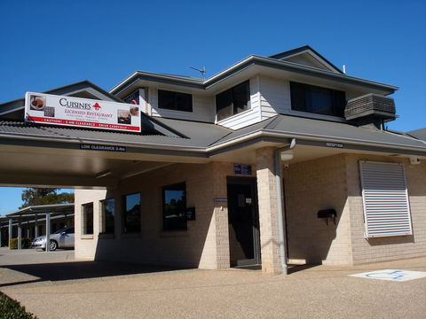 Oakey Motor Inn - Tourism Canberra 5