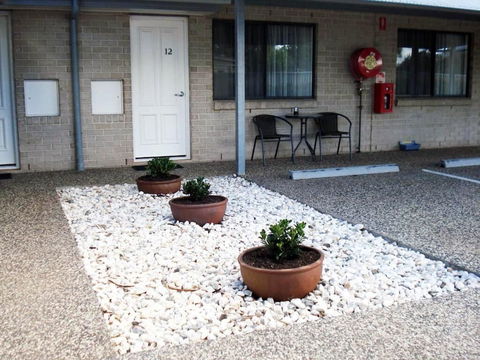 Oakey Motor Inn - Tourism Canberra 0