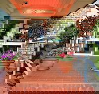 Grand Country Lodge Motel - Tourism Canberra