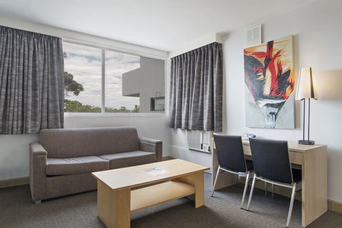 Metro Hotel Perth - Tourism Canberra 7