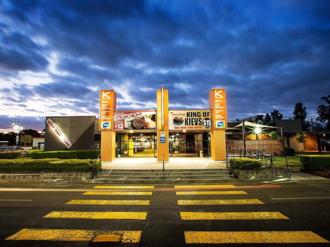 Nightcap At Keysborough Hotel - Tourism Canberra 3