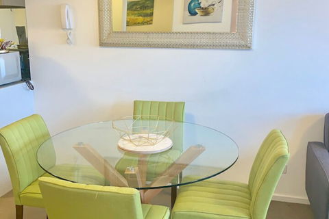 Luxury Apartment With View - Tourism Canberra 4