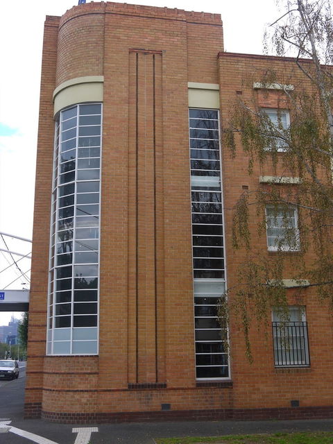 Quest East Melbourne - Tourism Canberra 1