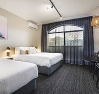 Nightcap at Springwood Hotel - Tourism Canberra