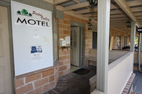 Picton Valley Motel - Tourism Canberra 0