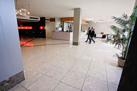 Golden Pebble Hotel - Tourism Canberra 6