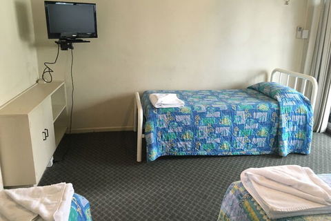 Mountway Holiday Apartments - Tourism Canberra 6