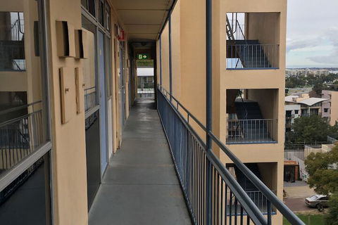 Mountway Holiday Apartments - Tourism Canberra 1