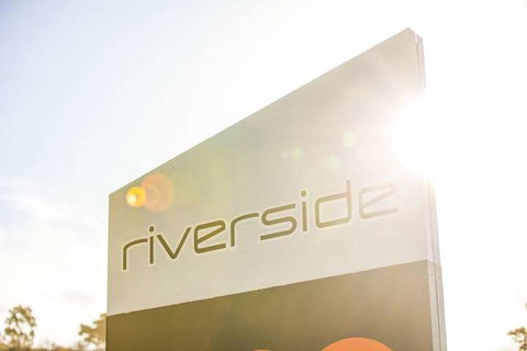 Nightcap At Riverside Hotel - Tourism Canberra 1