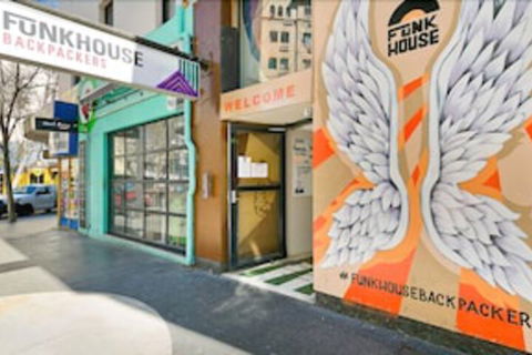 Funk House Backpackers - Tourism Canberra 1