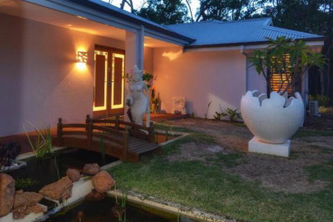 Seclusions Of Yallingup - Tourism Canberra 1