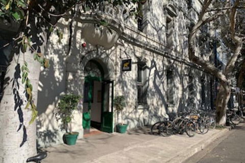 Elephant Backpacker Sydney - Hostel - Tourism Canberra 0