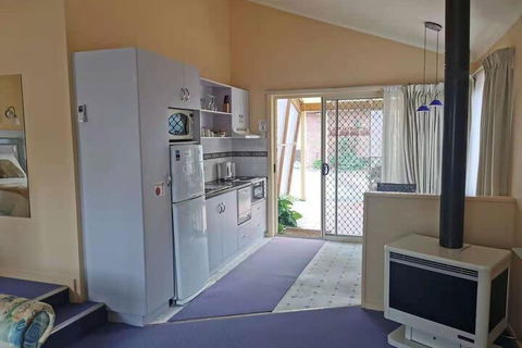 Cottages For Two - Tourism Canberra 5