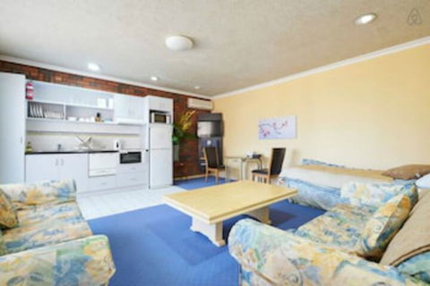 Cottages For Two - Tourism Canberra 0