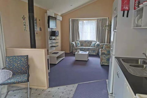 Cottages For Two - Tourism Canberra 4