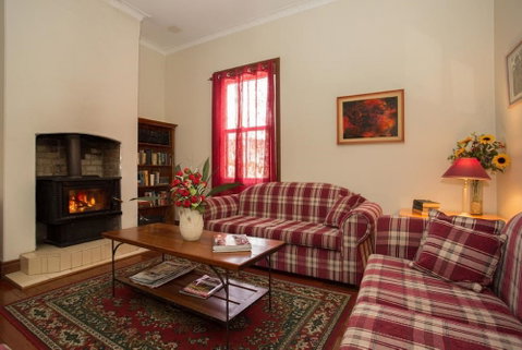 Belgravia Mountain Guest House - Tourism Canberra 3