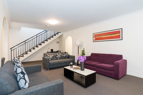 Eastwood Furnished Apartments - Tourism Canberra 5