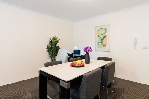 Eastwood Furnished Apartments - Tourism Canberra 0