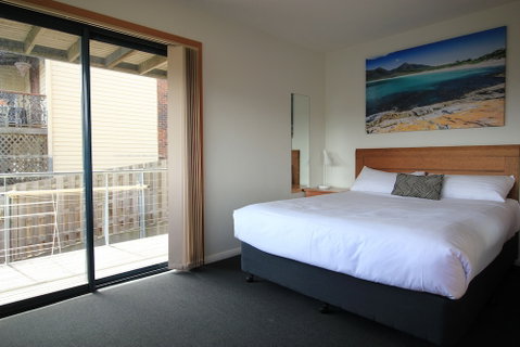 96 On Arthur Apartments - Tourism Canberra 5