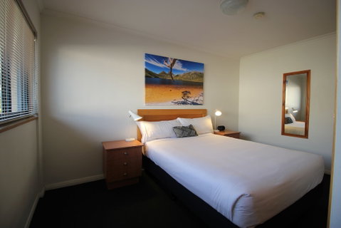 96 On Arthur Apartments - Tourism Canberra 6