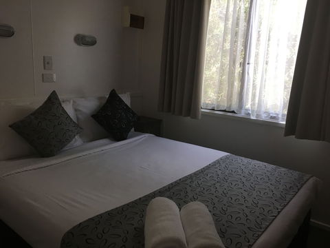 Airport Tourist Village Melbourne - Tourism Canberra 5