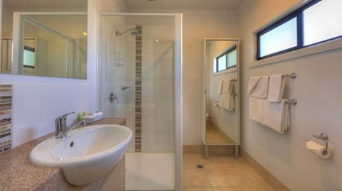 Airport Tourist Village Melbourne - Tourism Canberra 4