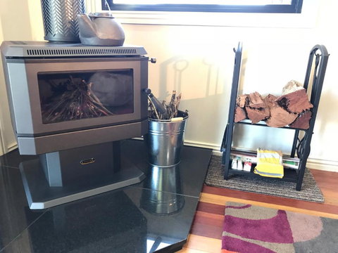 Serenity At Ravensbourne Escape - Tourism Canberra 3