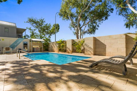 Latitude20 The Dunes - Tourism Canberra 2