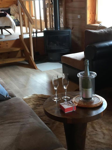 Springmead Rustic Cabin - Tourism Canberra 1
