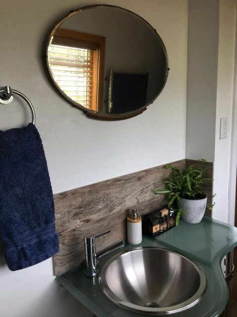 Springmead Rustic Cabin - Tourism Canberra 3
