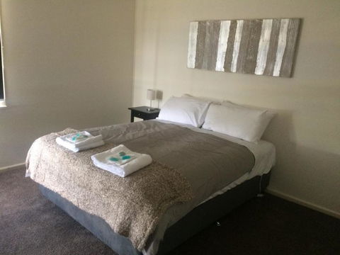 Costa Park Cottage Ena Armidale - Tourism Canberra 3