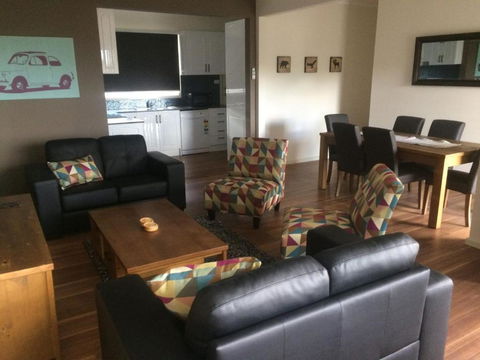 Costa Park Cottage Ena Armidale - Tourism Canberra 6