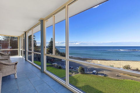 Stunning Toowoon Bay On Charlton - Tourism Canberra 7