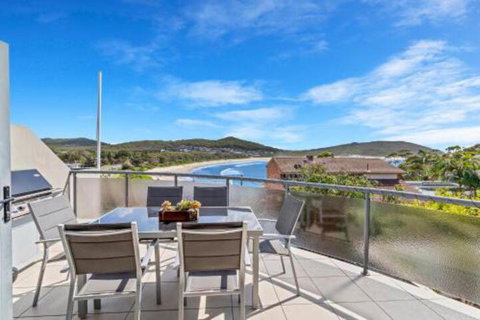 Pacific Drive 14 Fingal Bay - Tourism Canberra 0