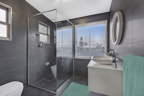 Waterview Beach House - Tourism Canberra 6