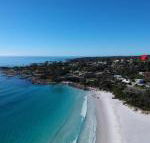 GRANITE BEACH HOUSE at Bay of Fires - Tourism Canberra
