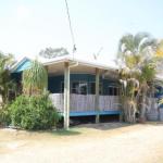 CASTAWAY BEACH HOUSE - Tourism Canberra 0
