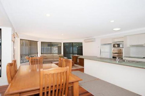 Seachange Foxtel Netflix WiFi - Tourism Canberra 2