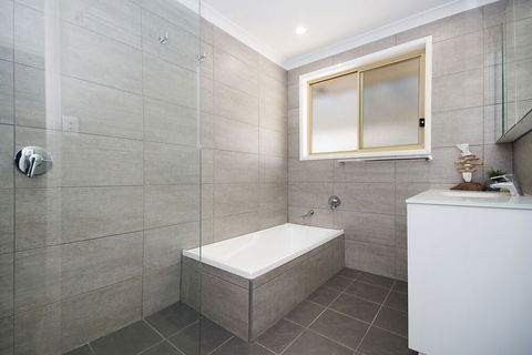 Kailani Beach House - Tourism Canberra 6