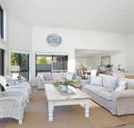 Beach Shac on Parkway - Tourism Canberra