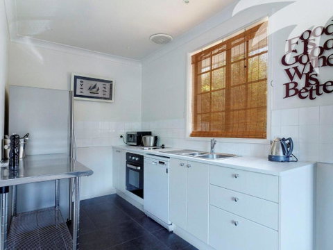 Aqua Apartment #4 - Tourism Canberra 1