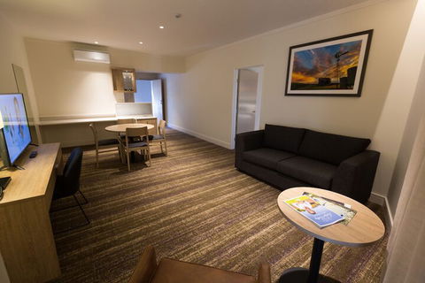 Porters Plainland Hotel - Tourism Canberra 7